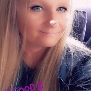 Meet your Posher, Nikki